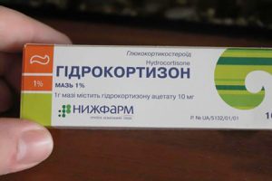 Причини і лікування простого білого позбавляючи у дитини